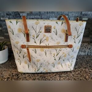 2021 Disney Park Dooney & Bourke Tinkerbell Purse Tote Handbag